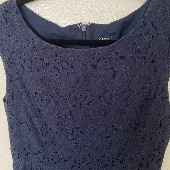 J. Crew Factory 💌Free Shipping Dress with Allover Floral Lace Navy Blue Size 2 - Picture 3 of 8